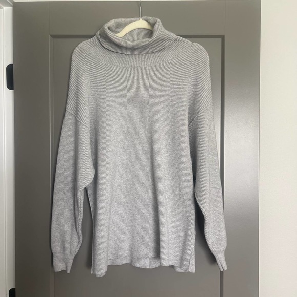 Free People Sweaters - Free People Gray Cowl Neck Sweater Size Small
